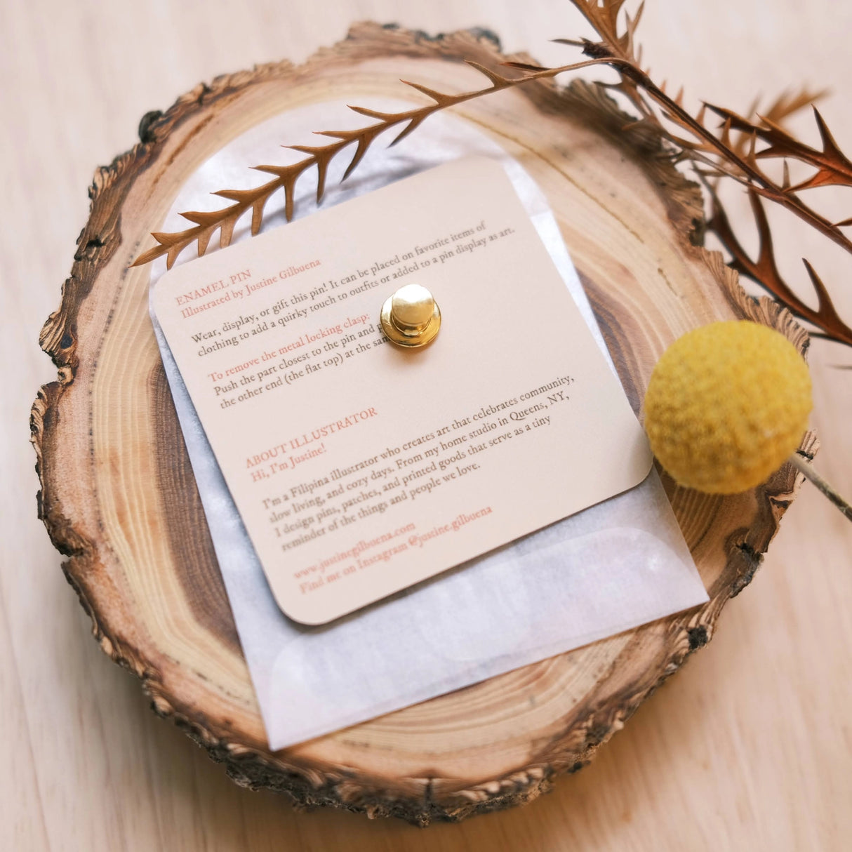 Hummingbird (Green) Enamel Pin