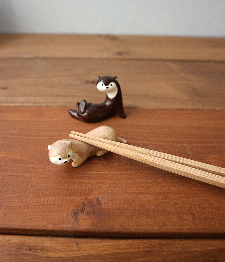 Chocolate Otter Chopstick Rest / Pen Rest