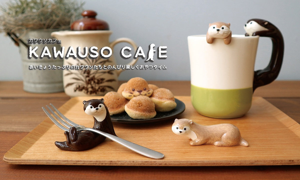 Chocolate Otter Chopstick Rest / Pen Rest