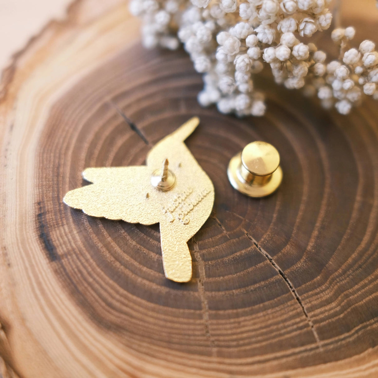 Hummingbird (Green) Enamel Pin