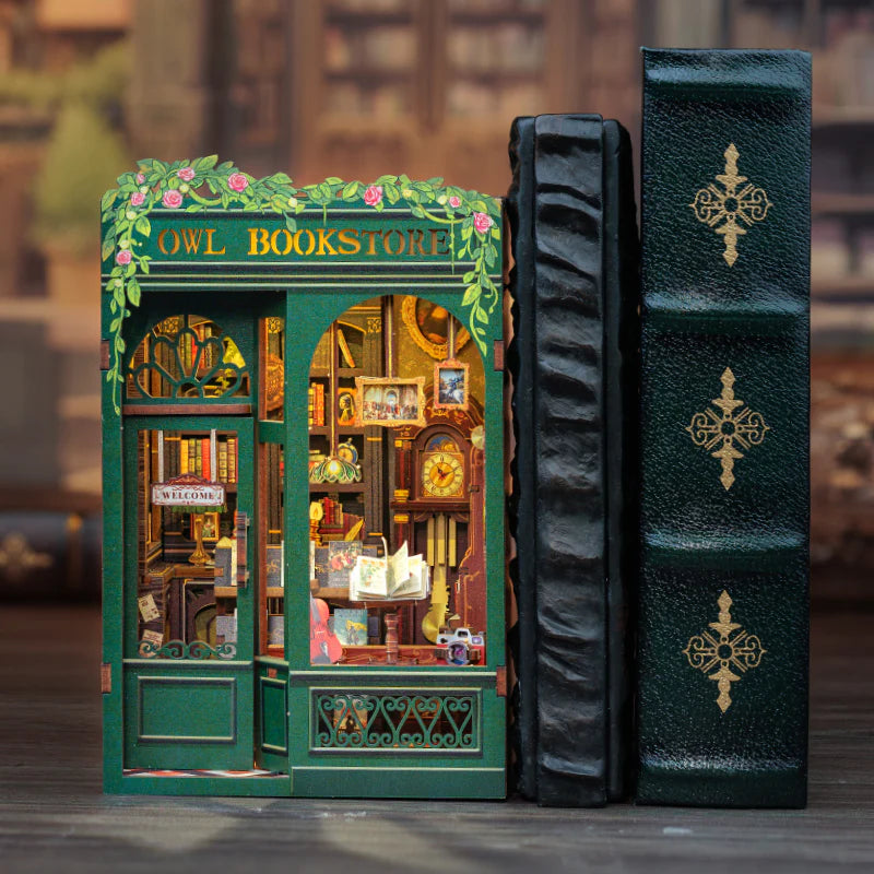 Diy Book Nook Kit: Owl Bookstore