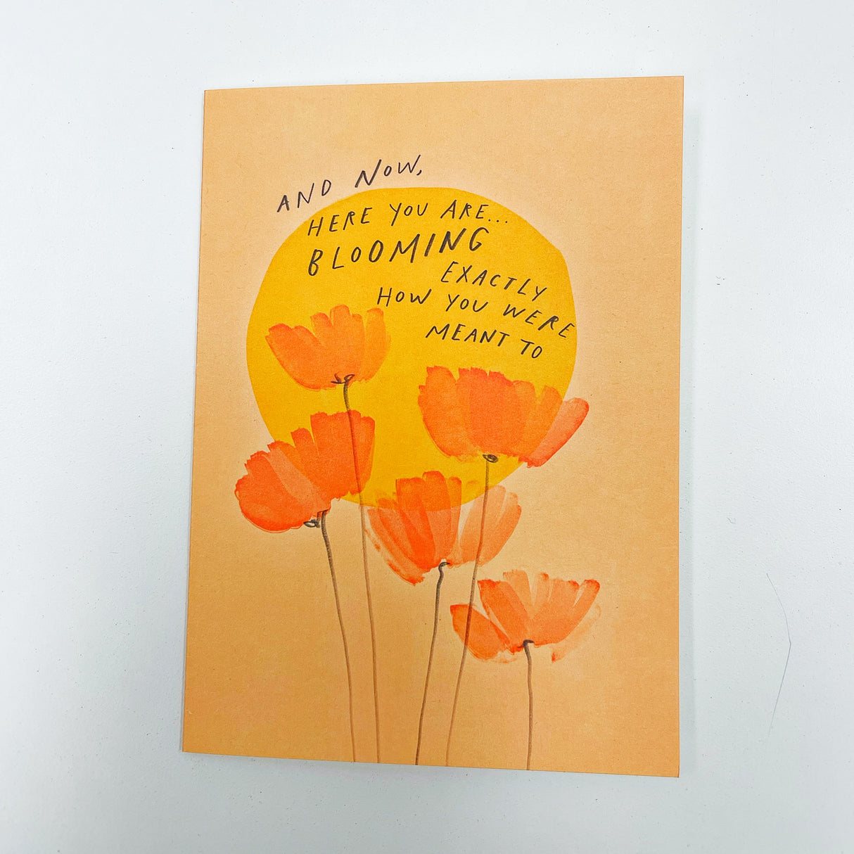 Tarjeta de cumpleaños floreciente