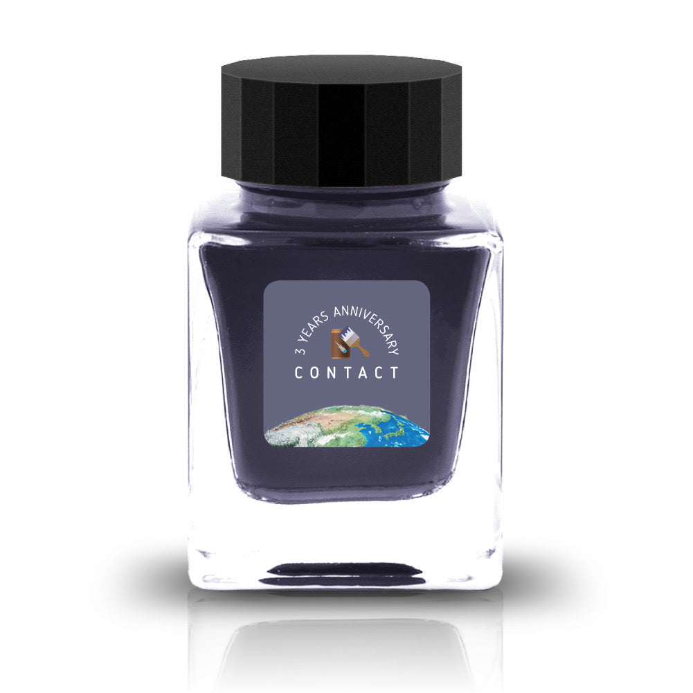 To celebrate Tono & Lims’ third anniversary, this special collection pays tribute to the many friends, artists, and stationery professionals across Japan who have collaborated with the brand. Each ink in the series is named after one of these creative partners—ranging from glass pen makers like LUC to calligraphers like bechori—inviting you to join Tono & Lims in a whimsical world of imagination and artistry. In this anniversary universe, some artists are represented by two unique ink colors:
