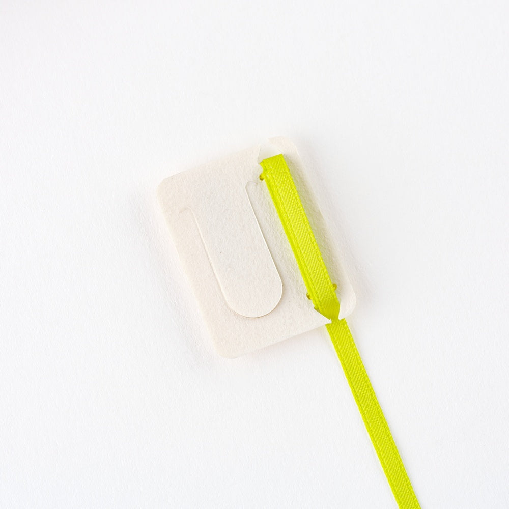 Hobonichi Yumi Kitagishi: Embroidered Bookmark - White Cat