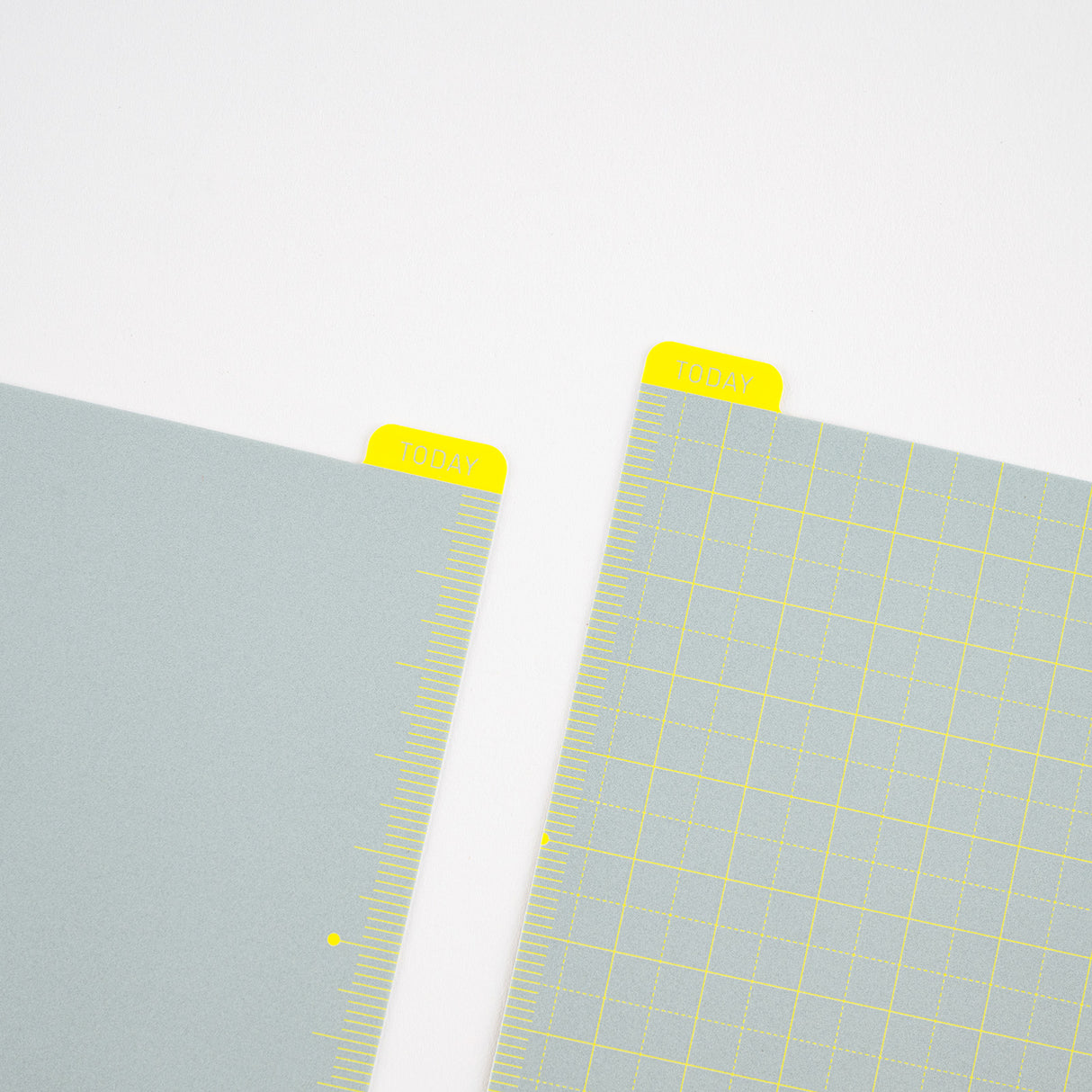 Tablero para lápices Hobonichi para tamaño A6 (gris hielo x amarillo)