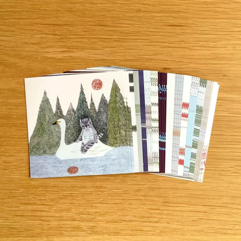 Featuring charming watercolor of wild birds and plants commonly found in Japan from Japanese illustrator 4legs
It is a convenient size that is not too big or too small. Please use it as a communication tool for small thank you and announcements. There are no lines on the front side, so you can use it freely as a shop card or business card with stamps and stickers as well as memos and letters. It is a great gift for people who like paper. The gorgeous and gentle