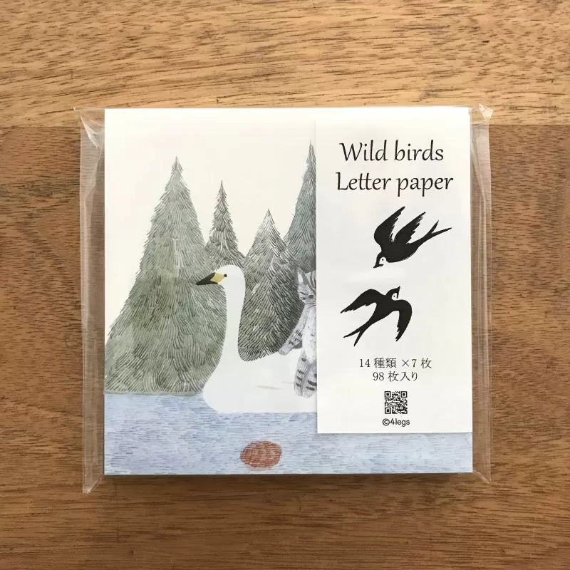 Featuring charming watercolor of wild birds and plants commonly found in Japan from Japanese illustrator 4legs
It is a convenient size that is not too big or too small. Please use it as a communication tool for small thank you and announcements. There are no lines on the front side, so you can use it freely as a shop card or business card with stamps and stickers as well as memos and letters. It is a great gift for people who like paper. The gorgeous and gentle