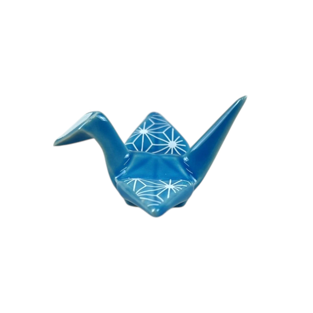 Asanoha Blue Origami Crane Porcelain Rest
These cute ceramic rests are a perfect stationery addition to your desk! Use them for pens, paint brushes, or take them to your kitchen as a chopstick rest!
Size: 2"
Material: Ceramic
Weight:1.6 oz (45.36 g)
Origin: China