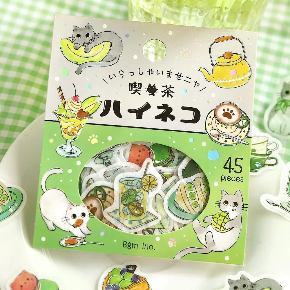 The popular masking tape series "Cafe Kuroneko" has now become stickers!
Not only Kuroneko, but also Heineko, Mikeneko, and Shiro-Neko have joined the group. Each cat gathers here as a café with its own unique personality.
"Welcome, meow!"
Contents: 15 designs x 3 sheets
Material: Japanese paper