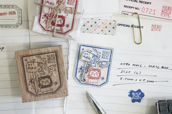 Size: approximately 4.5cm x 4.5cm
The stamps are made of industrial high grade red rubber with the finest details.As all stamps are assembled, cut, sanded by hand, size and shape may vary slightly. Wood material will differ depending on what the forest elves bring!
Stamps might be slightly stained because of quality tests during the process, but it will not affect your stamping color. 