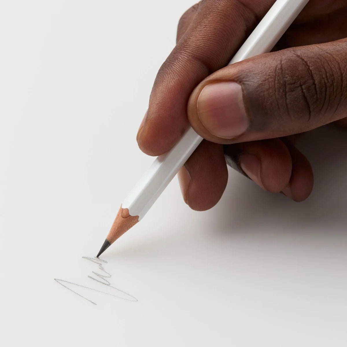 A favorite of calligraphers and illustrators, the Blackwing Pearl pencil includes a balanced and smooth graphite core that is softer than the graphite found in the Blackwing 602 but firmer than the graphite found in the Blackwing Matte. Perfect for daily writing, journaling, and sketching. Each pencil features a pearlescent white, pink, or blue finish, our iconic square Blackwing ferrule, and a replaceable eraser.
Blackwing Pearl pencils come in a 12-pack gift box that doubles as a pencil cup. 