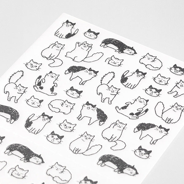 The "Talking Cat Pattern" is a design that will soothe you to cats that are surprised or have a relaxed expression. You can express the mood of the day with the unique expressions of the cats.
A wide variety of sticker designs to use with your notebook
These peel-and-stick PET stickers will make your daily records more fun. Simply stick them freely on the margins of your notebook to create a gorgeous page. It can be divided into two parts up and down with perforations, so you can carry as much as y