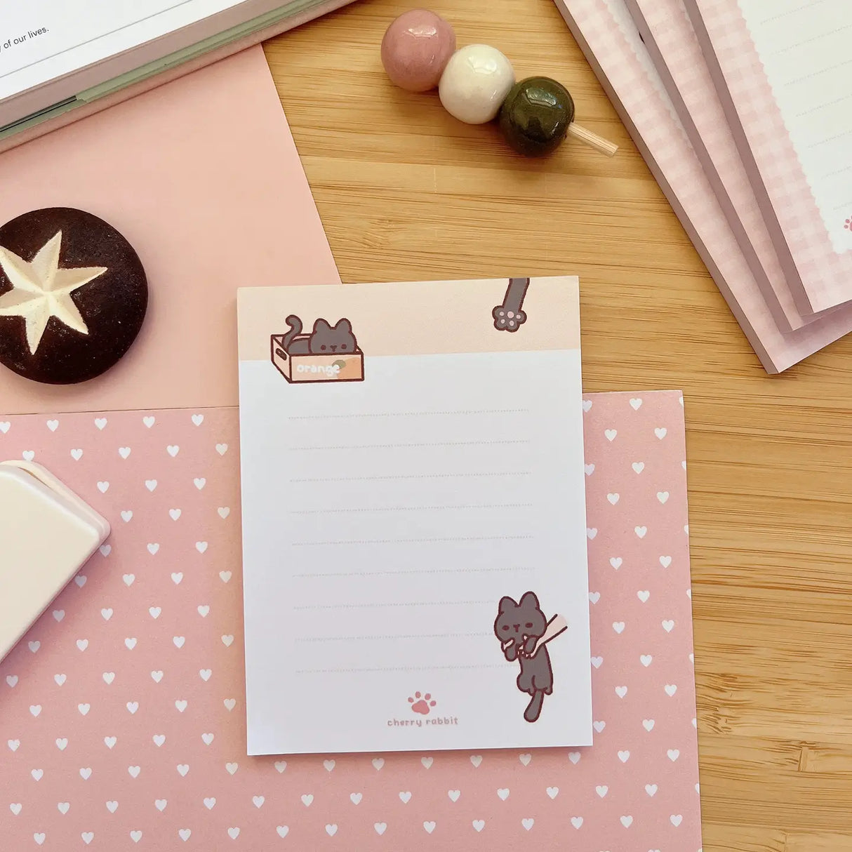 Write down your to do list, grocery list, plants to buy list… whatever kind of list you want! 📝✨
Tear-able sheets
50 sheets per pad
Size: 6.5 x 9 cm