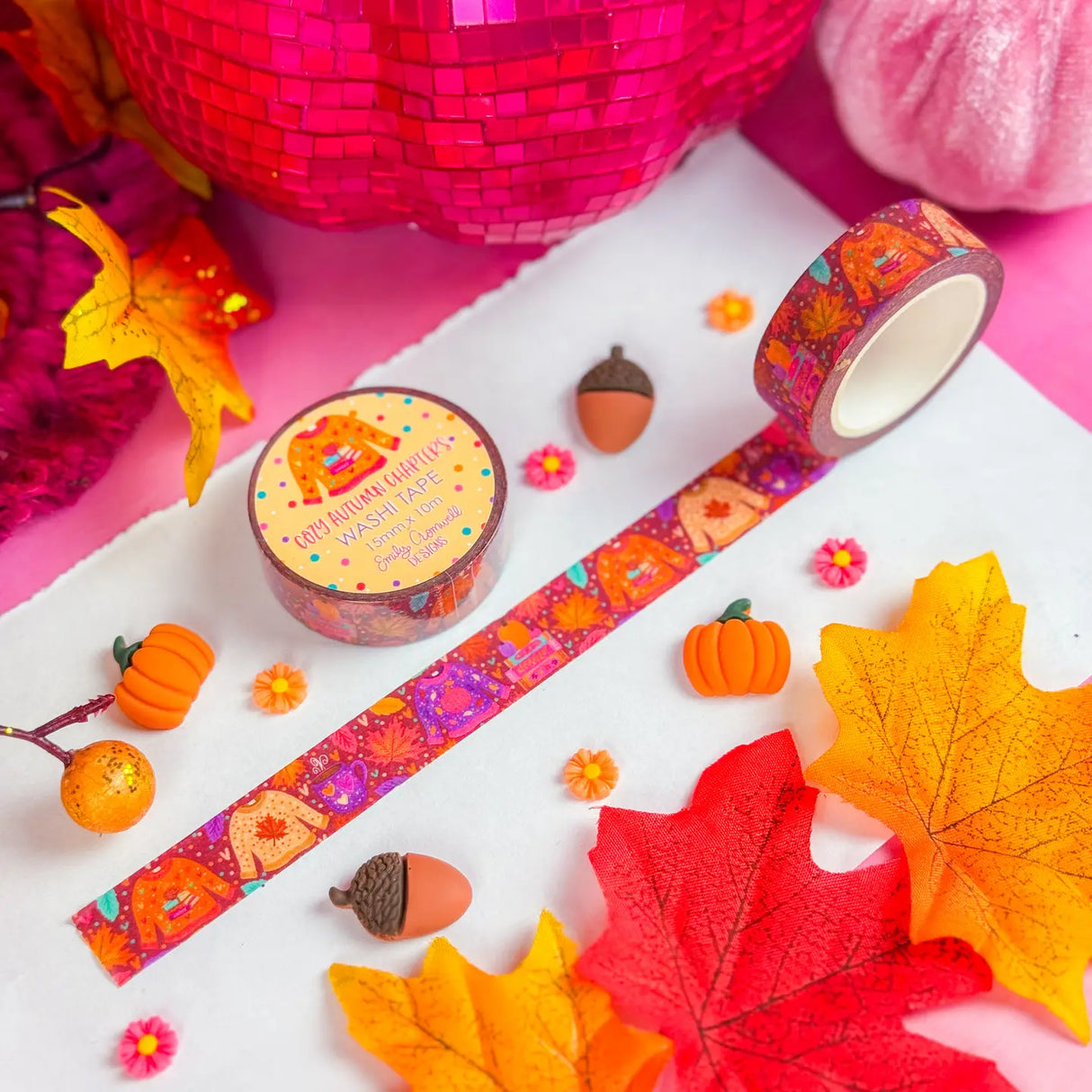 ✦ DETAILS ✦
Size: 15mm width x 10m length
Removable Washi Tape
Slightly Transparent
Features my hand drawn design as a repeat pattern