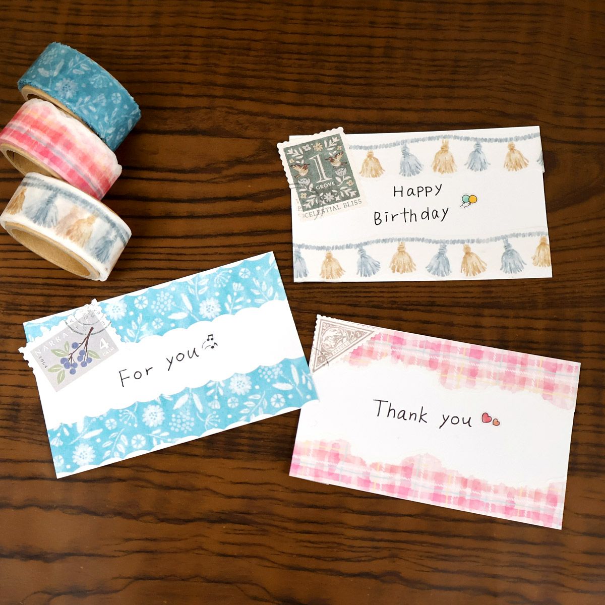 A new watercolor-style design with nuances is now available!
This series is a series with a touch and bleeding like a hand-drawn one.
It has a refreshing and transparent color that can be used casually.
Width 15mm × Length 5m
Material: Washi paper
Includes 1 roll of washi
Last few pictures shown are all the designs in the same collection, each sold separately.