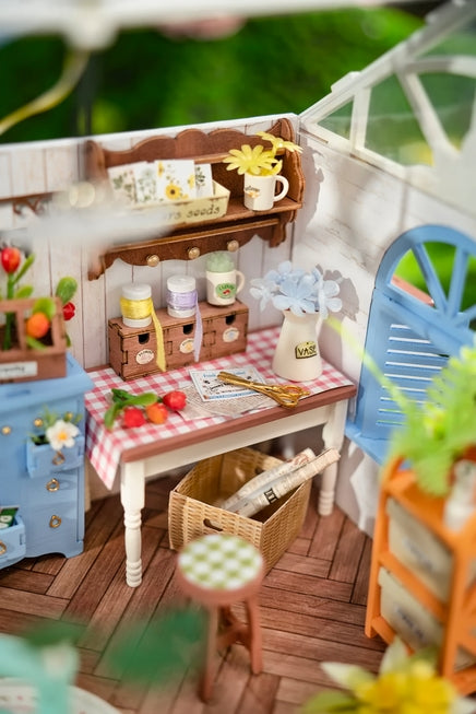 Kit de casa en miniatura para hacer tú mismo una casa con jardín de ensueño