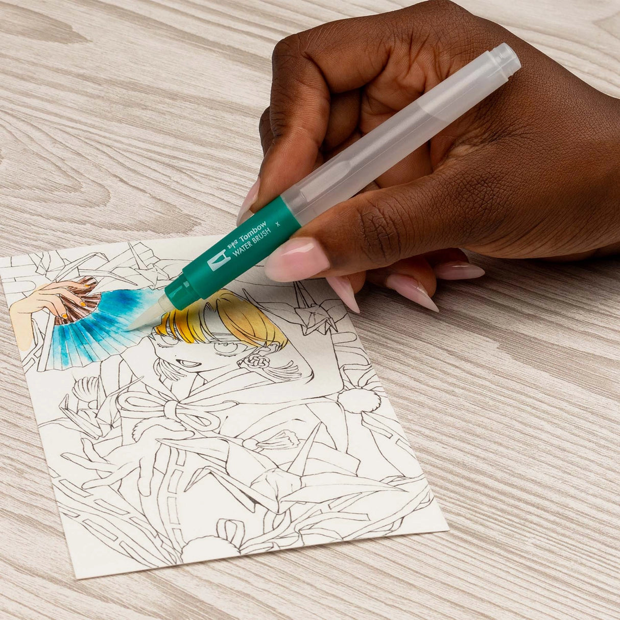 Exclusive, limited-edition “Bird" set allows you to bring drawings to life with exceptional detail and vibrant color combinations.
The “Bird" set is inspired by the Japanese four-character idiom "Kachō fūgetsu" (花鳥風月), which expresses the beauty of nature and the harmonious unity of "Flower" (ka, 花), "Bird" (chō, 鳥), "Wind" (fū, 風) and "Moon" (getsu, 月). With carefully selected colors, this set represents the soft but vibrant tones of the bird world and symbolizes freedom, elegance and the splendor of natu