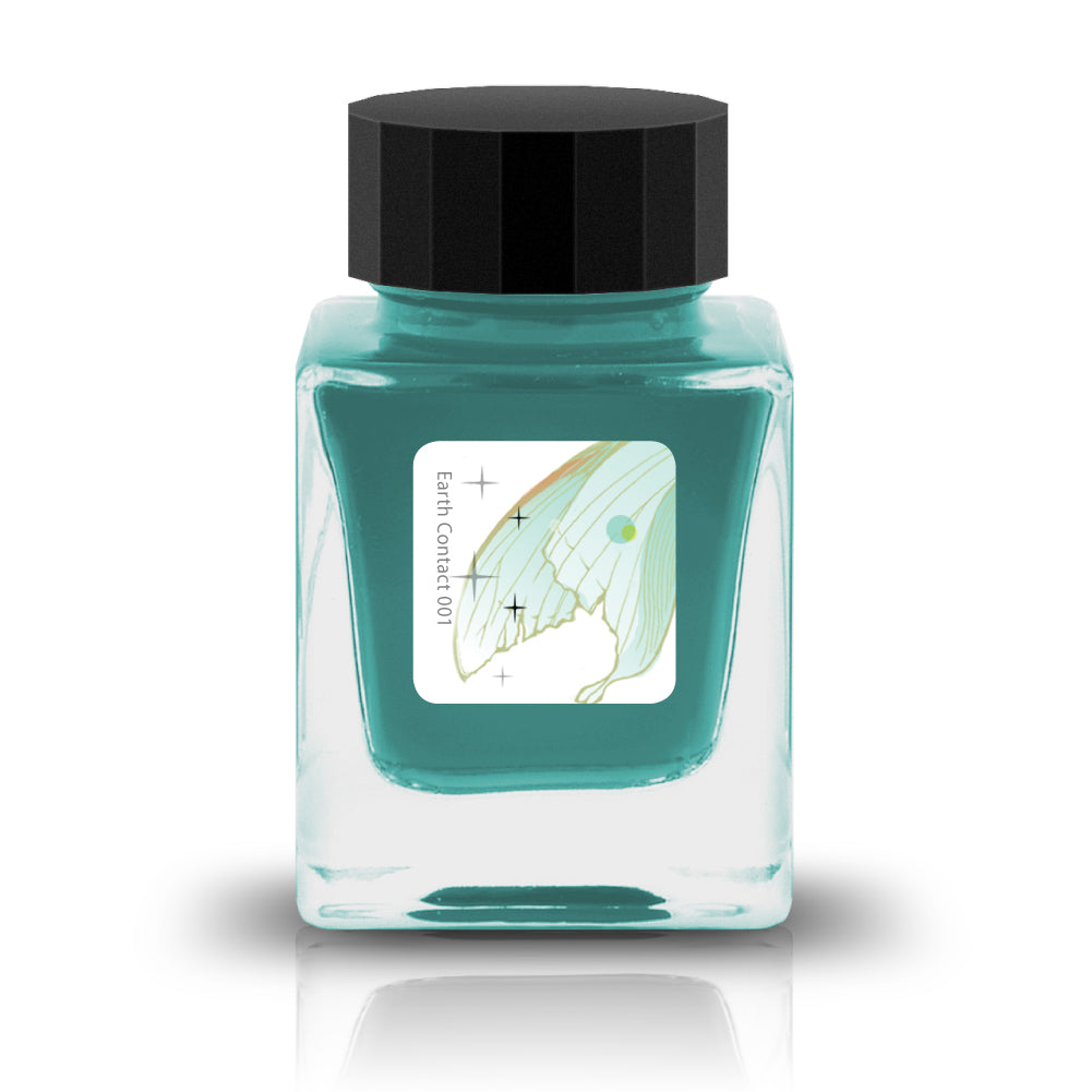 Phosphophyllite, from Tono & Lims’ Earth Contact Series, captures the radiant brilliance of the rare gemstone in ink form. Inspired by birthstones, this shimmering fountain pen ink contains fine glitter particles. Perfect for those who love bold and luminous colors, Phosphophyllite transforms each stroke into a sparkling display of depth and light. Be sure to shake the bottle well before use to evenly disperse the glitter.