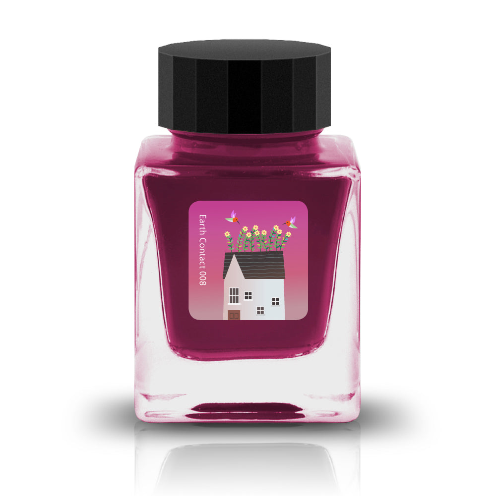 Embrace the bold and vibrant tones of nature through Tono & Lims' Earth Contact Line. Inspired by rich gemstones, each ink color is perfect for those who enjoy adding radiance to their collection. Be sure to shake the bottle well before use to evenly disperse the glitter.
RGB: 215, 28, 51
Pink
Shimmering
30 ml