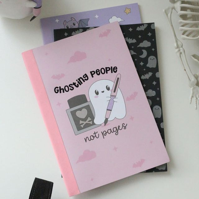 Esterbrook x Sweet Kawaii Design - 3 Piece Journal Set
Three notebooks, three page styles, and a whole lot of spooky-cute stationery goodness!
This A5 notebook set from Sweet Kawaii Design x Esterbrook includes a pastel purple grid notebook covered in bats, clouds, and spooky stationery: a pink blank notebook featuring our little ghost living by the words “Ghosting people, Note pages”; and a lined black notebook scattered with sweetly spooky silhouettes of bats, ghosts, stars and clouds.