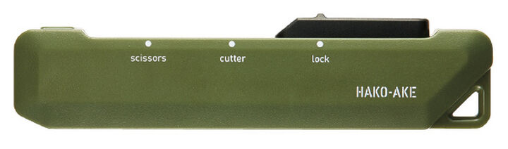A handy pair of scissors with dual purposes!
Utilizes a sliding mechanism that doesn't require a covering.
By gently squeezing the handle and sliding it, you can instantly switch between "Cutter mode" and "Scissors mode" with one hand.
The "Cutter mode" allows opening cardboard boxes with the 3mm blade while the main blades are closed.
The "Scissors mode" allows cutting PP bands or clothing tags.
Allows easy opening by aligning the guide at the front of case to to cardboard box.
Features a strap hole f