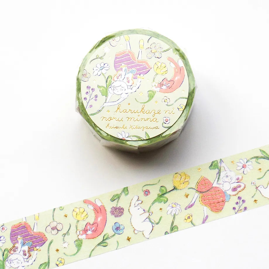 Foil-stamped masking tape by illustrator Heisuke Kitazawa. Everyone riding the spring breeze drifts somewhere with the flowers. The entire tape is delicately adorned with sparkling gold foil embossing, adding a design accent. Cut short to use as stickers, or as a pop point in wrapping or decoration.
✨ Product Features
Gold foil stamping for a subtle, elegant shine
Perfect for decorating planners, journals, cards, gifts, and scrapbooks
High‑quality Cozyca Products washi tape
Size: 20 mm × 5 m