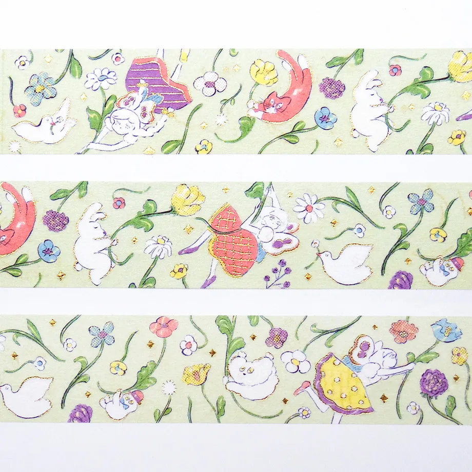 Foil-stamped masking tape by illustrator Heisuke Kitazawa. Everyone riding the spring breeze drifts somewhere with the flowers. The entire tape is delicately adorned with sparkling gold foil embossing, adding a design accent. Cut short to use as stickers, or as a pop point in wrapping or decoration.
✨ Product Features
Gold foil stamping for a subtle, elegant shine
Perfect for decorating planners, journals, cards, gifts, and scrapbooks
High‑quality Cozyca Products washi tape
Size: 20 mm × 5 m
