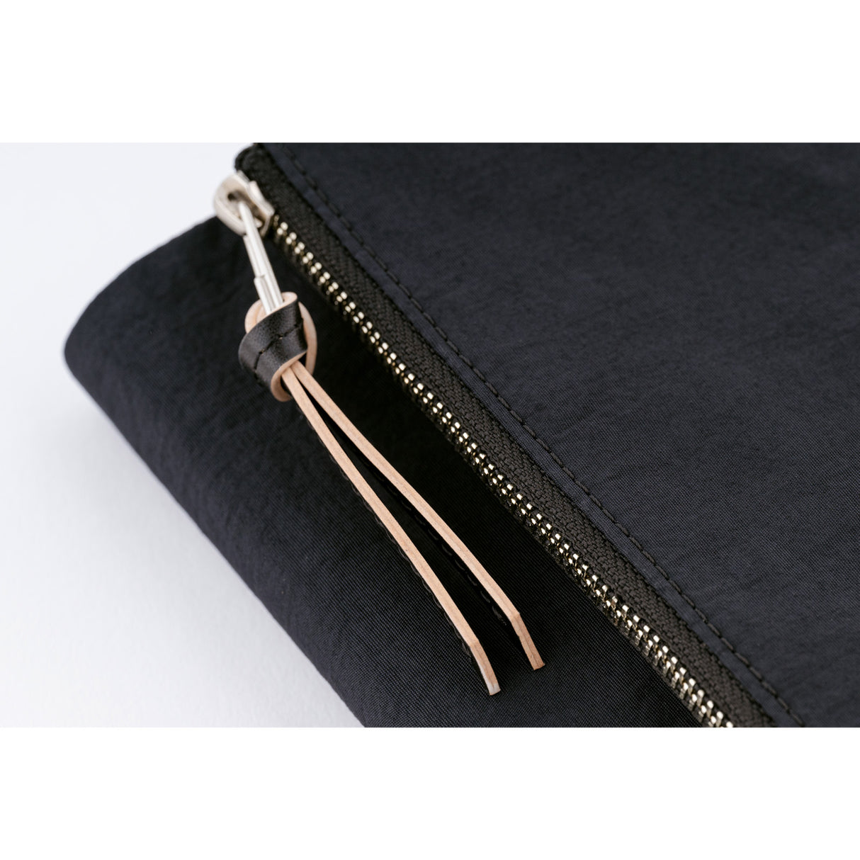 Hobonichi Techo 2027 Original Cover Tragen Black