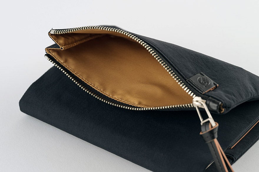 Hobonichi 2025 A6 Funda Tragen (Negro)