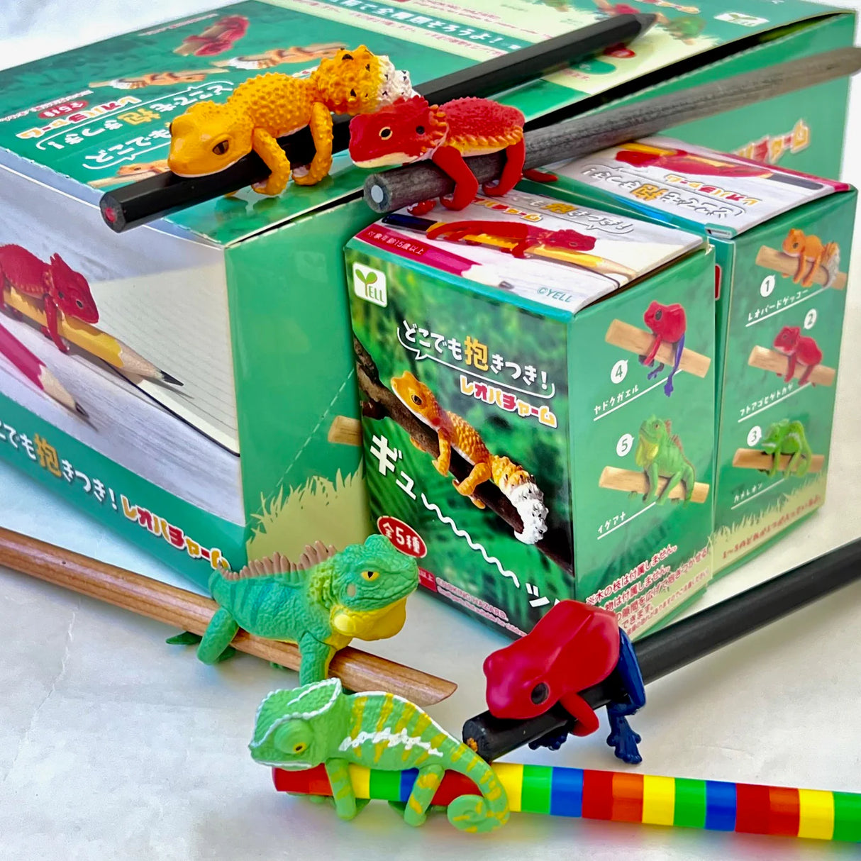 Lizard Hug Blind Box