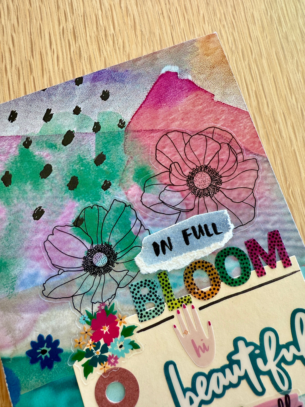 SOLD OUT! Collage + Mixed Media TRAVELER'S notebook Workshop In Full Bloom with Amy Tangerine
