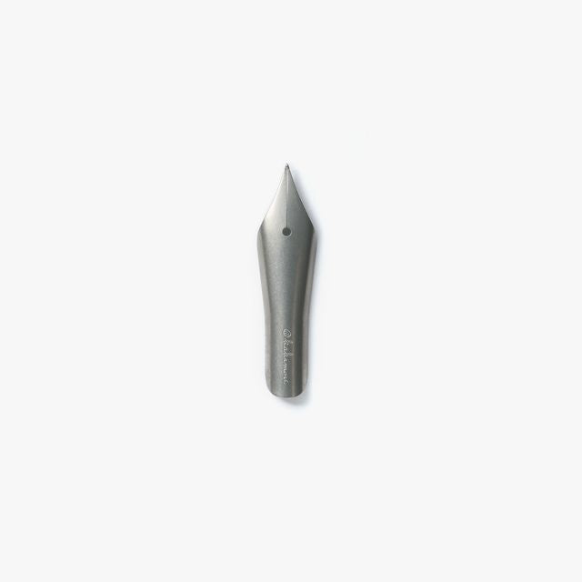 Enjoy the smooth writing feel of a fountain pen in a maintenance-free nib. When you’re done writing, simply rinse with water and dry. An ideal first nib for those new to bottled ink.
The nib is carefully aligned by hand to achieve superior ink retention, allowing about a sentence of writing with each dip. Developed specially for writing, the design replicates the form of the fountain pen nib, while rigorous testing ensures the nib won't catch on paper.
Stainless steel, iridium (nib point)
Use and Care: