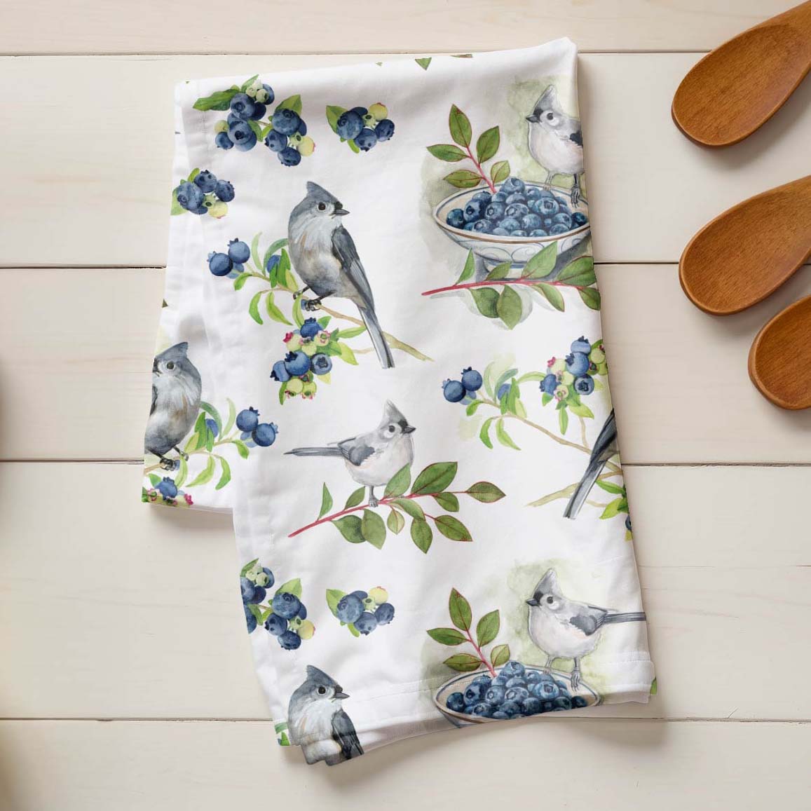 Introducing a gorgeous watercolor pattern of tufted titmouse birds enjoying an abundance of blueberries that will add a touch of elegance and nature to your home. Bringing a sweet whisper of the outdoors into your kitchen.
Crafted from 100% premium linen, this towel measures 17.5 x 26 inches, blending beauty with utility. Each comes with a belly band, perfect for gifting and a corner hang loop for hanging.
Designed by Kasey. Imported.
Artwork copyright Kasey Melissa Art 2025.