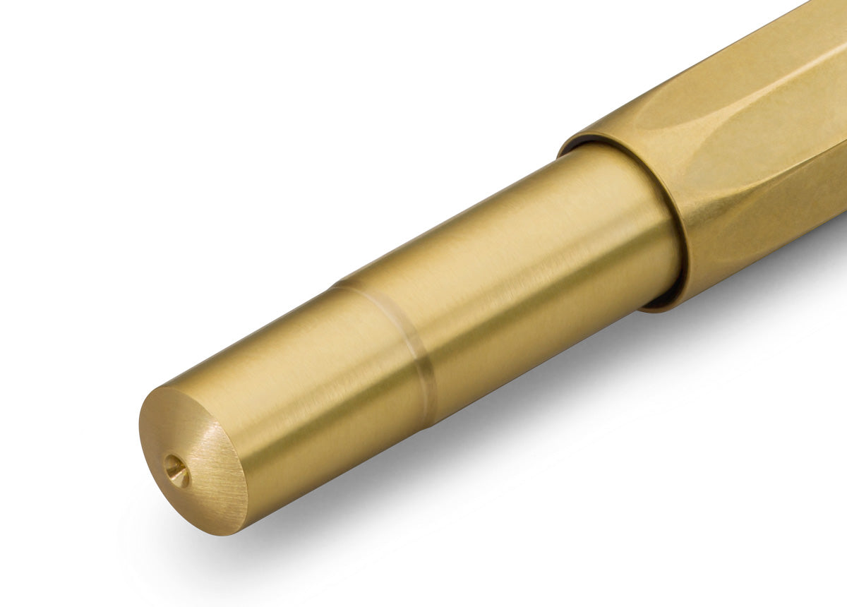 The latest technology of gel refill and ceramic ball combined with classic design made of high-quality brass with an individual touch.
This pocket roller ball pen has a closed size of only 10.5 cm and grows to a standard size of 13 cm withthe cap attached.
The high-quality brass will develop a natural and individual patina with daily use. Due to the high weight, the writing instrument already presses slightly onto the paper by itself. This feature makes it possible for you to write longer and more comfor