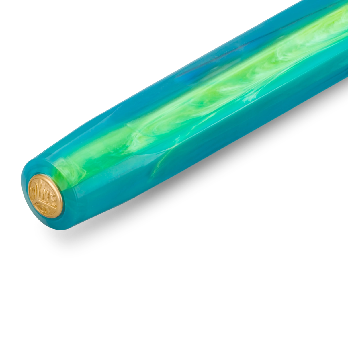 Kaweco COLLECTION Fountain Pen - Marble Ocean
Explore the depths of the world's oceans
Get ready to go on a treasure hunt with our new Kaweco Collection fountain pen. The Marble Ocean combines the dynamic shades of green and blue with flowing lightness, which reflect the variety of colours of the ocean. From crystal clear, turquoise waters, deep blue seabed and even fluorescent flora and fauna, the Kaweco Collection Marble Ocean finds a stream of inspiration in it.