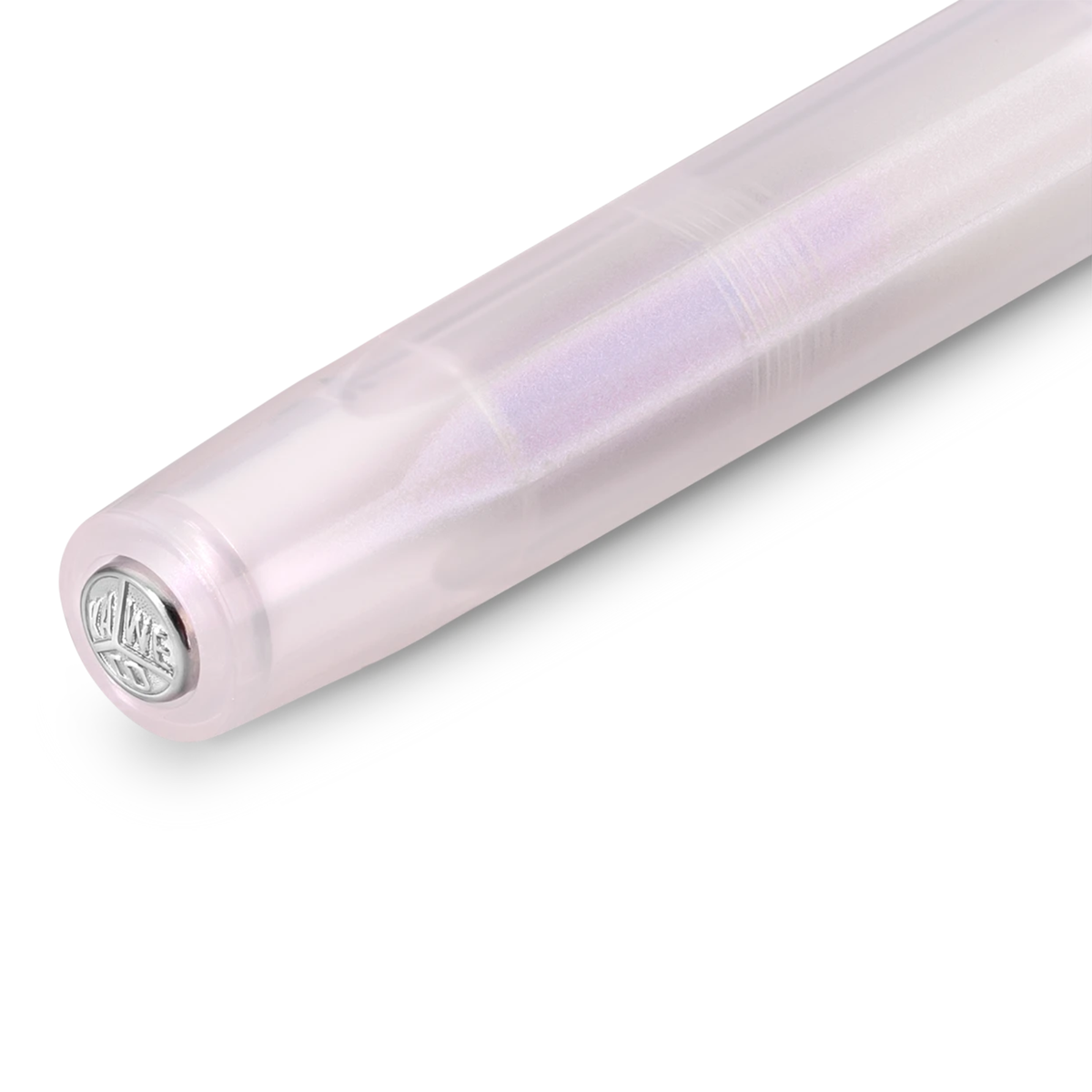 Kaweco LUNAR SPORT Fountain Pen - Light Purple
Mysterious as the moon
The Lunar cycle has come to completion. Two more stunning hues are added to the Kaweco Lunar series: Our darker Shadow Purple is reminiscent of delicate orchid blossoms, while Light Purple, with its pale, mauve shimmer, evokes the soft light of the moon.
They are both imbued with a fascinating colour-changing iridescent effect, making the multicoloured hues dance around the Lunar Sport depending on where the light meets it.
