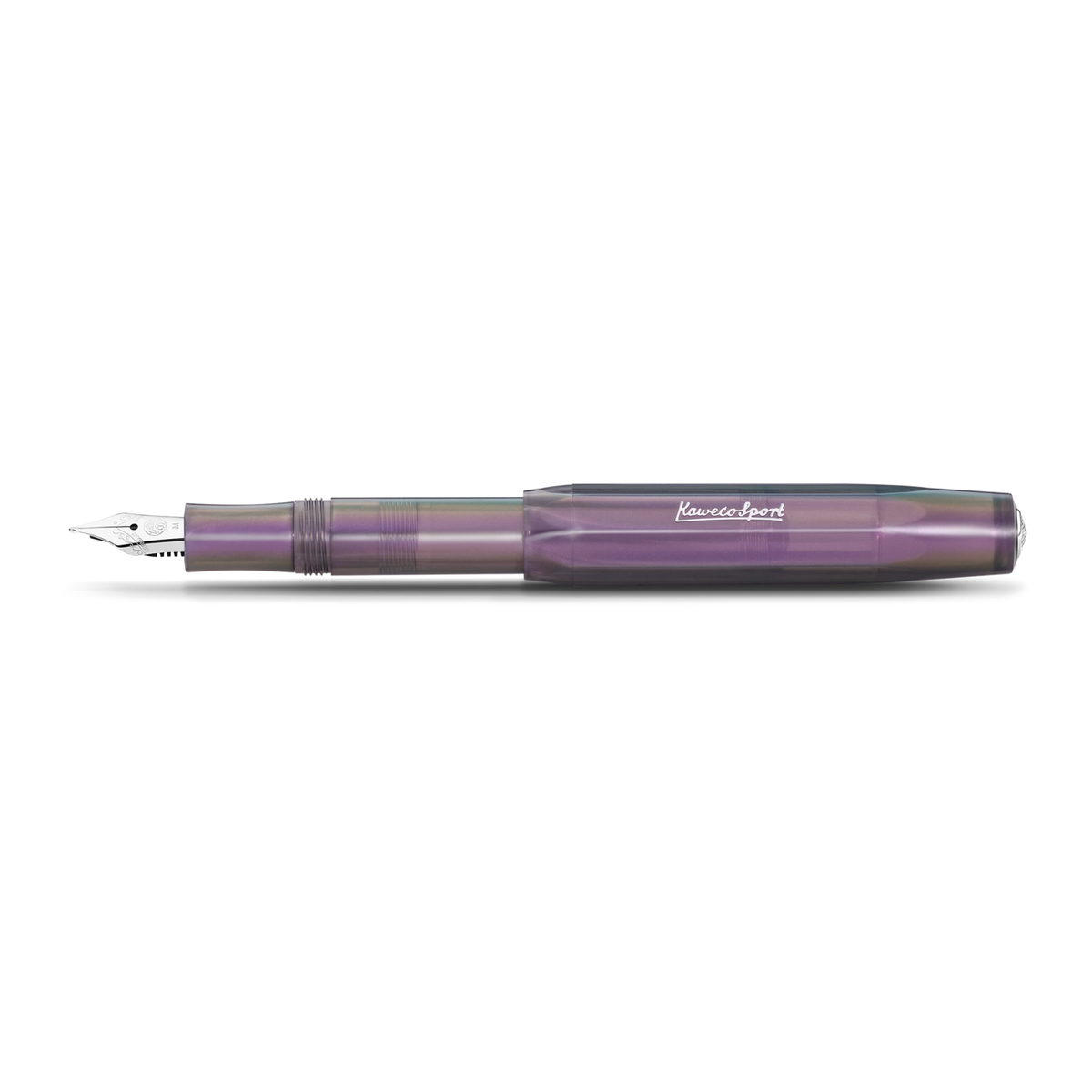 Kaweco LUNAR SPORT Fountain Pen - Shadow Purple
Mysterious as the moon
The Lunar cycle has come to completion. Two more stunning hues are added to the Kaweco Lunar series: Our darker Shadow Purple is reminiscent of delicate orchid blossoms, while Light Purple, with its pale, mauve shimmer, evokes the soft light of the moon.
