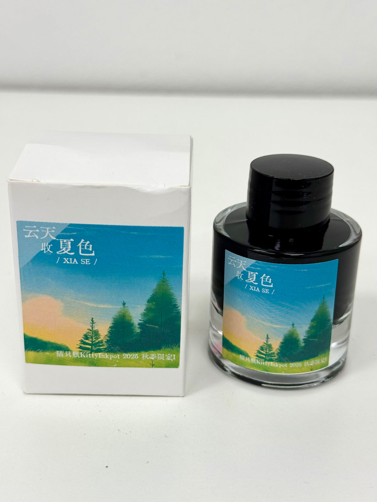 Kitty Inkpot – The Clouds Bring in the Autumn Colors Ink 云天收夏色 (2025 Autumn Limited Edition)