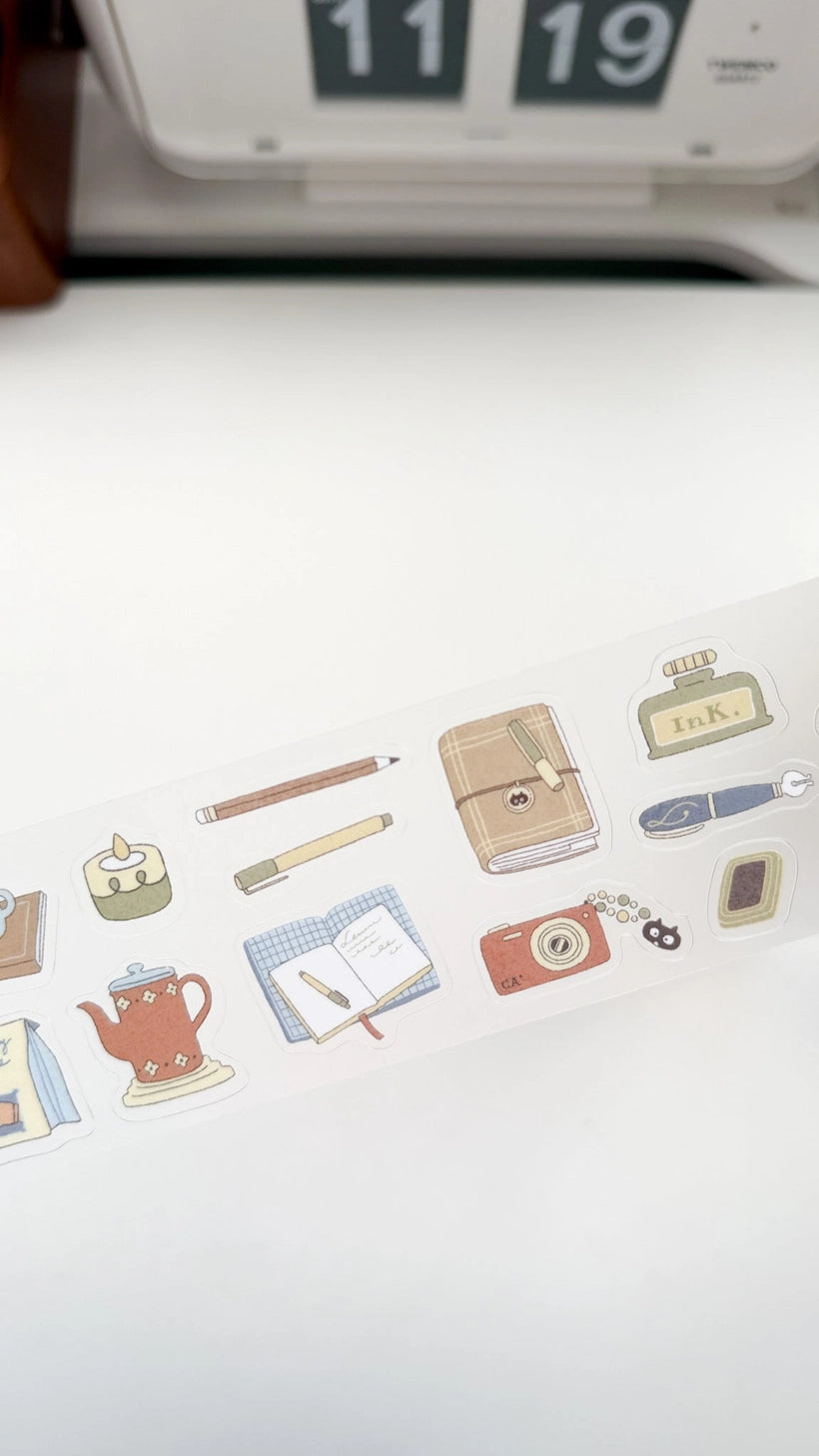 A Cup of Journaling P.E.T Tape, a collaboration with Idiot Sandwich
Add a touch of seasonal whimsy to your creative projects with Our first collaboration with Idiot Sandwich, an Illustrator from Vietnam. Thao illustrations captures everything Kubo and Lucy is about, coffee, stationery and journaling. This P.E.T tape is perfectly Kiss Cut, for easy use.