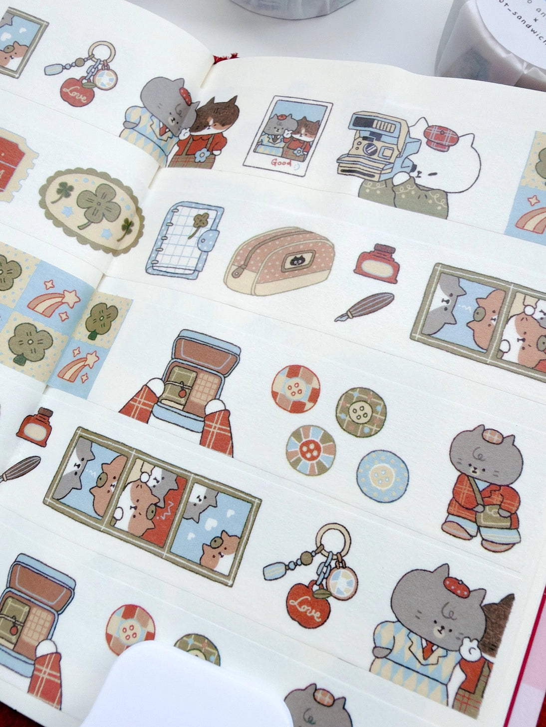 Kuboandlucy X Idiot Sandwich My Journal Sips V.2 (Polaroid) Washi Tape
20mm Japanese Washi Tape
Exclusive collaboration with Idiot Sandwich
Perfect for all planners, journals or add a little personality to your letters or gift wrapping