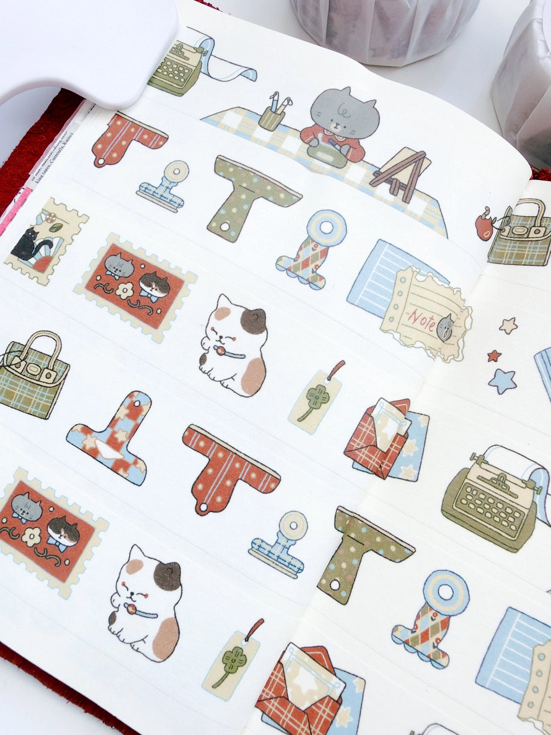 Kuboandlucy X Idiot Sandwich My Journal Sips V.3 (Stationery) Washi Tape
20mm Japanese Washi Tape
Exclusive collaboration with Idiot Sandwich
Perfect for all planners, journals or add a little personality to your letters or gift wrapping