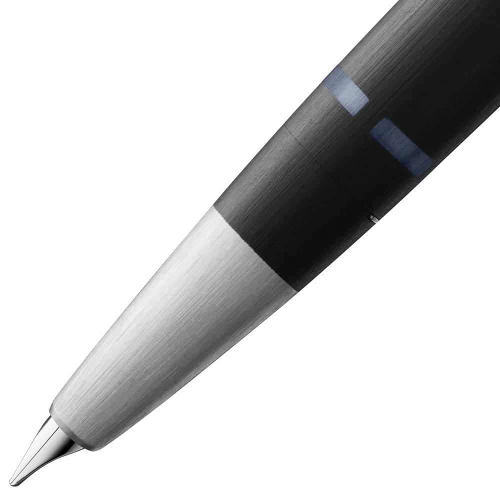 In the beginning was the LAMY 2000: since 1966, the icon has been writing design history. Then as now, the LAMY 2000 has always been a fixture of the LAMY design. It stands out above all for its high level of engineering and embodies a unique symbiosis of aesthetics and functionality. Experience a premium-grade writing experience thanks to seamless material combinations, an externally sprung stainless steel clip and comfortable body balancing.
Piston operated filling system
fibreglass
fittings: stainless s