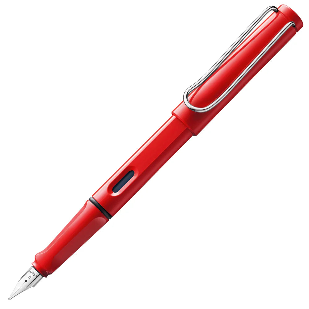 Fountain pen, icon, global success: the LAMY safari has been a beloved classic since its introduction in the 1980s and enjoys a cult status untypical for a writing instrument. Countless colours and ever-changing special editions make hearts beat faster - whether for the pencil case or the carefully curated fountain pen collection.
The LAMY safari is more than the sum of its details: it is aesthetic, robust and individual. The distinctive, self-sprung clip keeps the writing instrument securely fastened in p