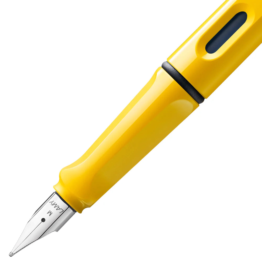 Fountain pen, icon, global success: the LAMY safari has been a beloved classic since its introduction in the 1980s and enjoys a cult status untypical for a writing instrument. Countless colours and ever-changing special editions make hearts beat faster - whether for the pencil case or the carefully curated fountain pen collection.
The LAMY safari is more than the sum of its details: it is aesthetic, robust and individual. The distinctive, self-sprung clip keeps the writing instrument securely fastened in p