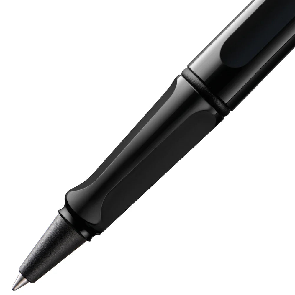 Fountain pen, icon, global success: the LAMY safari has been a beloved classic since its introduction in the 1980s and enjoys a cult status untypical for a writing instrument. Countless colours and ever-changing special editions make hearts beat faster - whether for the pencil case or the carefully curated fountain pen collection.
The LAMY safari is more than the sum of its details: it is aesthetic, robust and individual. The distinctive, self-sprung clip keeps the writing instrument securely fastened in p