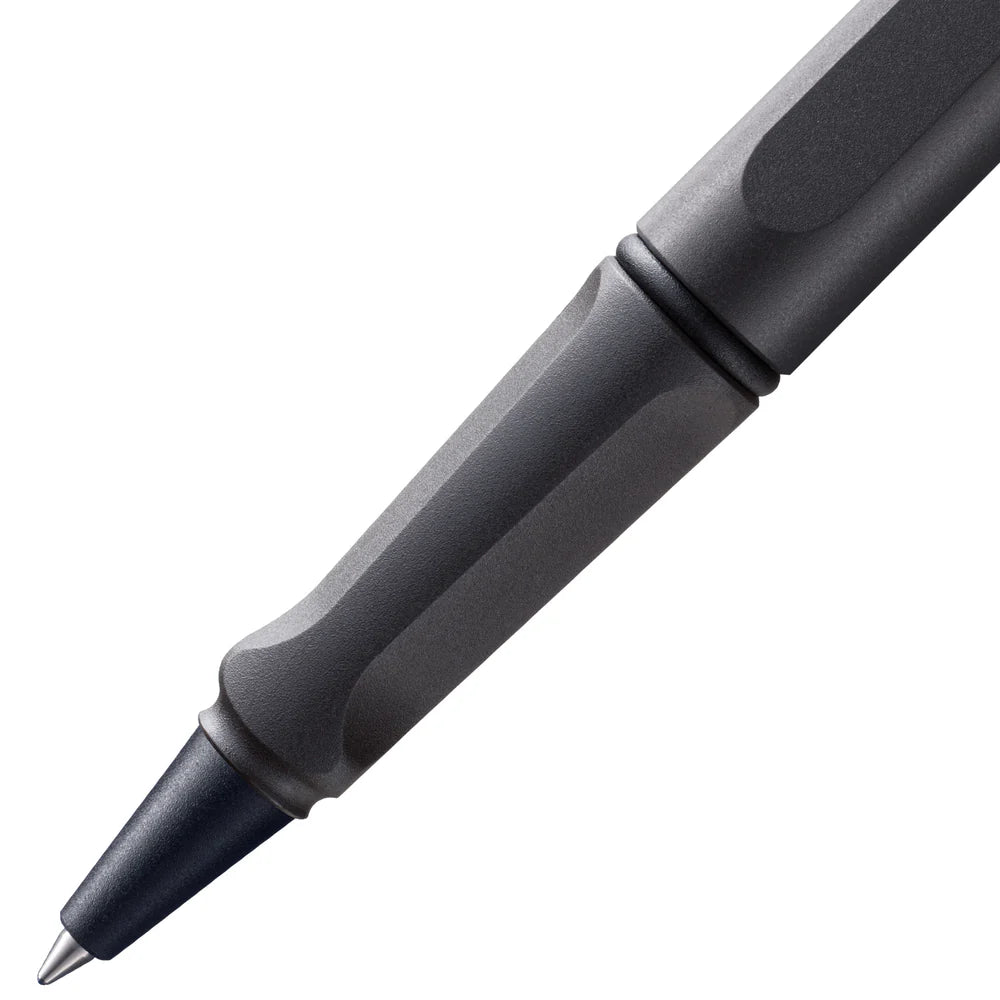 Fountain pen, icon, global success: the LAMY safari has been a beloved classic since its introduction in the 1980s and enjoys a cult status untypical for a writing instrument. Countless colours and ever-changing special editions make hearts beat faster - whether for the pencil case or the carefully curated fountain pen collection.
The LAMY safari is more than the sum of its details: it is aesthetic, robust and individual. The distinctive, self-sprung clip keeps the writing instrument securely fastened in p