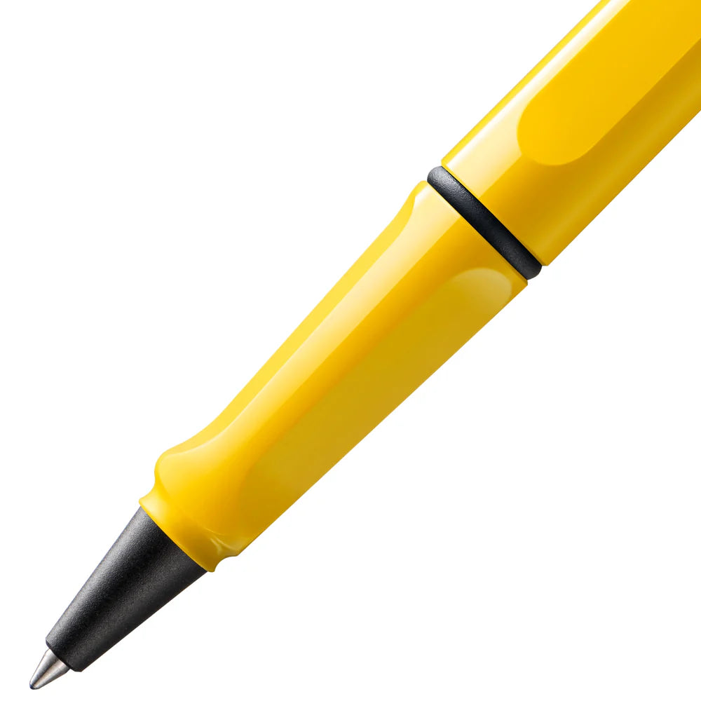 Fountain pen, icon, global success: the LAMY safari has been a beloved classic since its introduction in the 1980s and enjoys a cult status untypical for a writing instrument. Countless colours and ever-changing special editions make hearts beat faster - whether for the pencil case or the carefully curated fountain pen collection.
The LAMY safari is more than the sum of its details: it is aesthetic, robust and individual. The distinctive, self-sprung clip keeps the writing instrument securely fastened in p