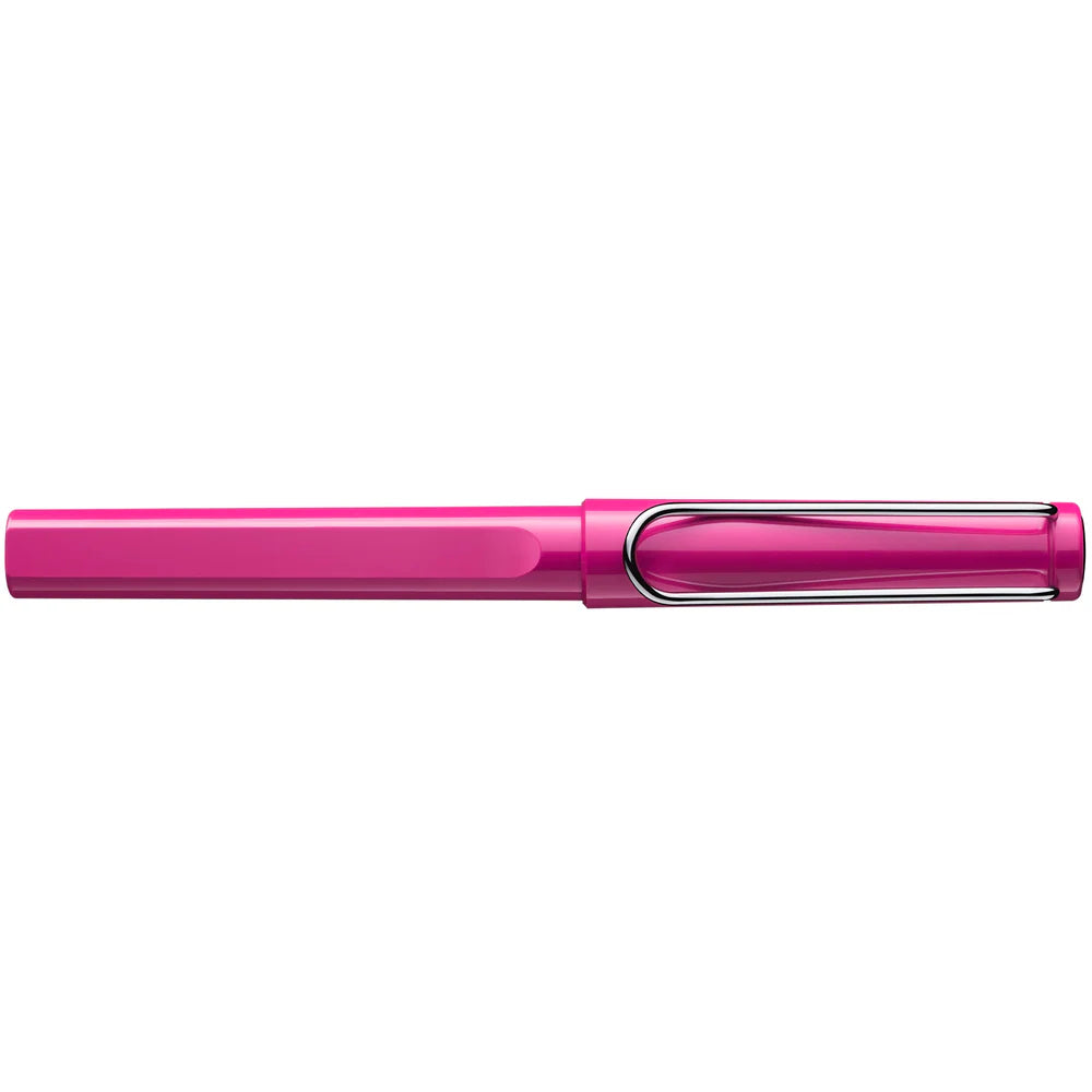 Fountain pen, icon, global success: the LAMY safari has been a beloved classic since its introduction in the 1980s and enjoys a cult status untypical for a writing instrument. Countless colours and ever-changing special editions make hearts beat faster - whether for the pencil case or the carefully curated fountain pen collection.
The LAMY safari is more than the sum of its details: it is aesthetic, robust and individual. The distinctive, self-sprung clip keeps the writing instrument securely fastened in p