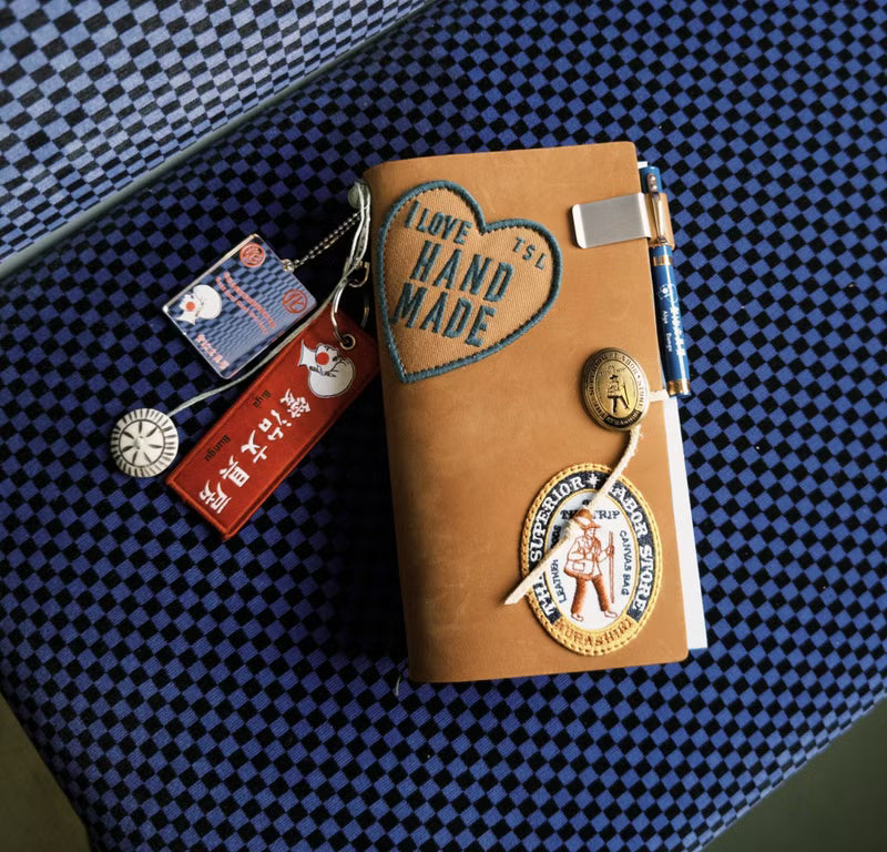 La Dolce Vita - 10th Anniversary Vintage Red Keychain