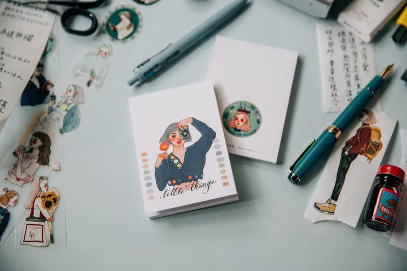 La Dolce Vita - Garden Photography Girl Memo Pad